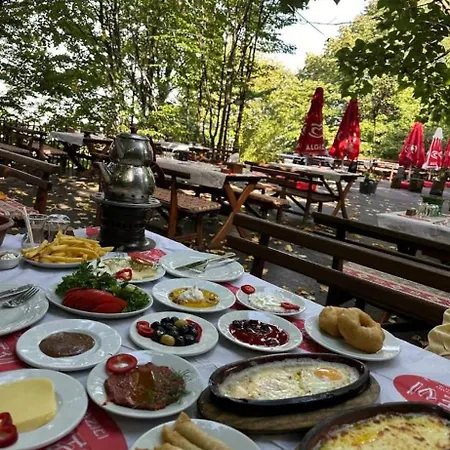 Köyevi Teras Bungolov *