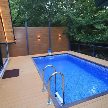 Köyevi Teras Bungolov *