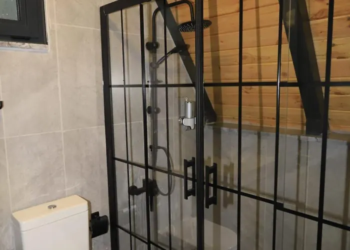 Koeyevi Teras Bungolov *